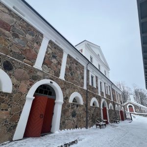 Paliesiaus dvaras: nuostabi nakvynė ir solidūs koncertai